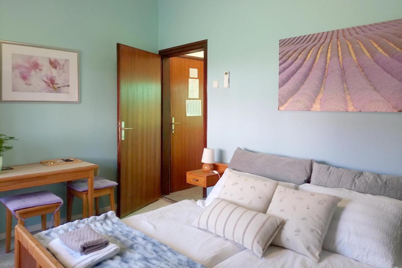 Sobe Zimmer Rooms Zivcic Karlovac Exterior foto